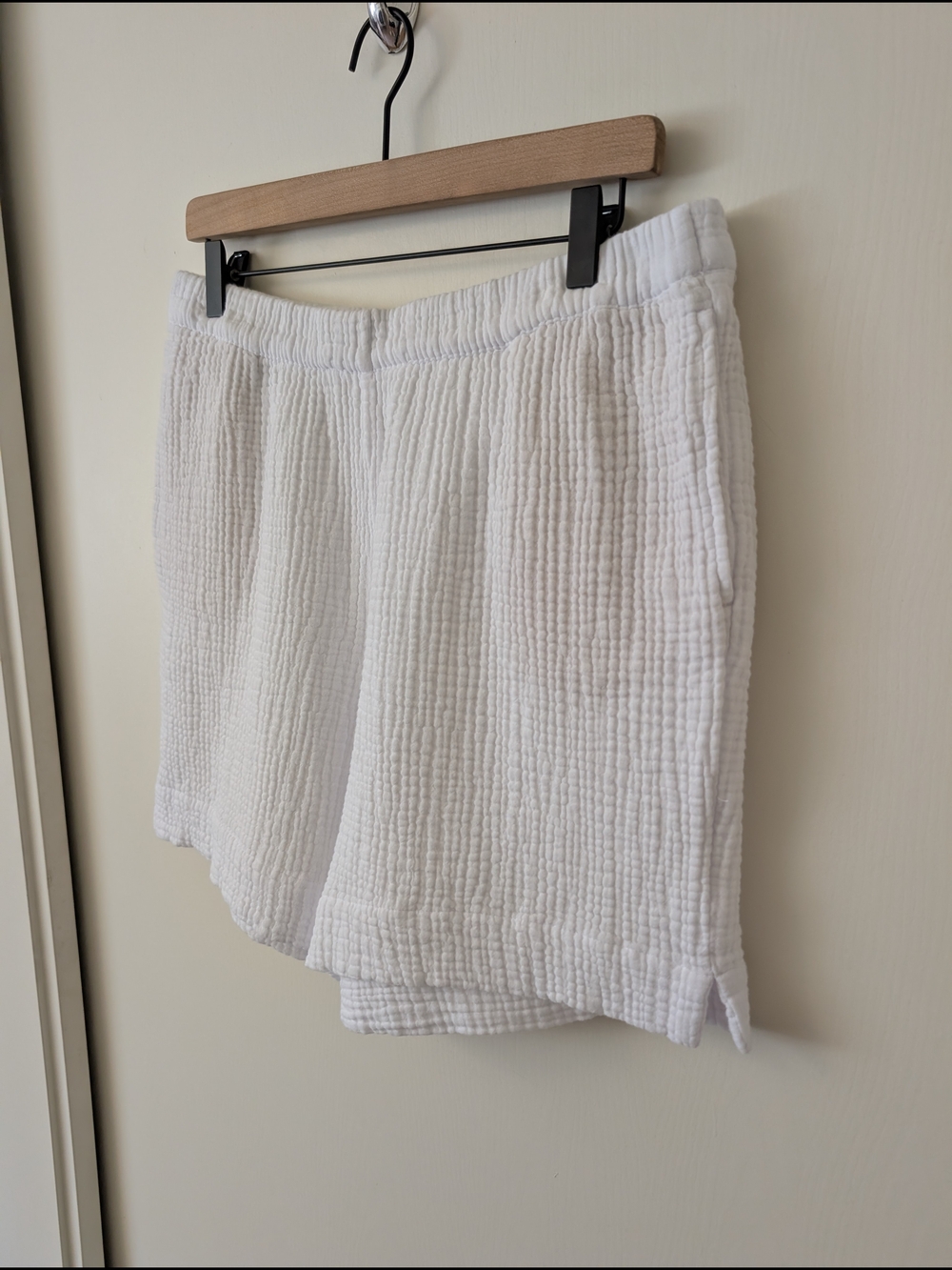 J. Jill Womens Medium Petite White 100% Cotton Gauze Pull On Shorts Casual - Picture 3 of 5